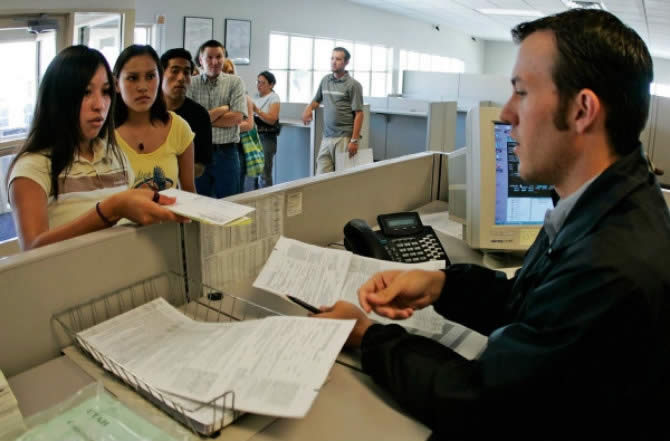 Esfuerzos de desconcentración rinden frutos: Más de 200 barreras burocráticas eliminadas tras la implementación de la Secretaría Técnica Regional de Eliminación de Barreras Burocráticas (SRB) Esfuerzos de desconcentración rinden frutos: Más de 200 barreras burocráticas eliminadas tras la implementación de la Secretaría Técnica Regional de Eliminación de Barreras Burocráticas (SRB)