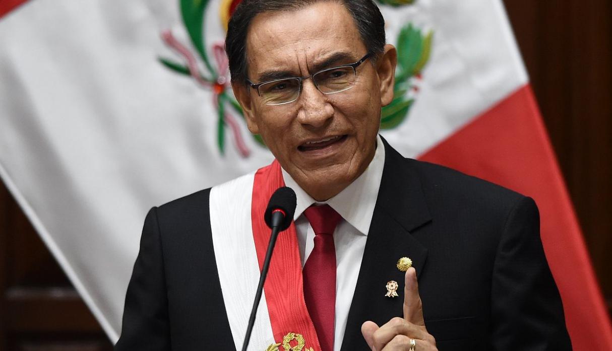 Vizcarra critica blindaje a César Hinostroza en la Comisión Permanente Vizcarra critica blindaje a César Hinostroza en la Comisión Permanente