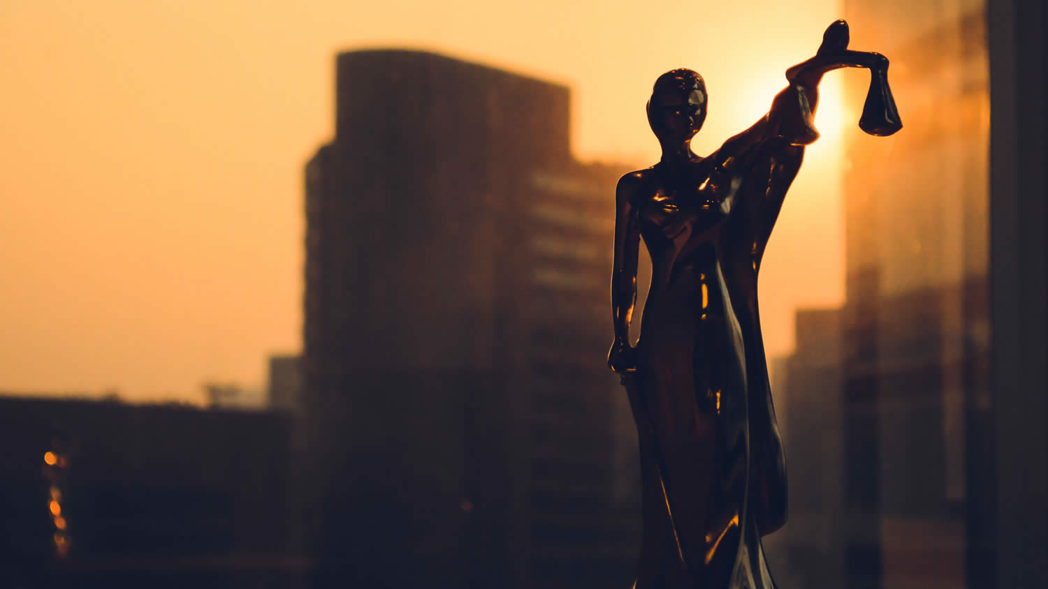 Atendibilidad del  “levantamiento  del velo” como medida cautelar genérica