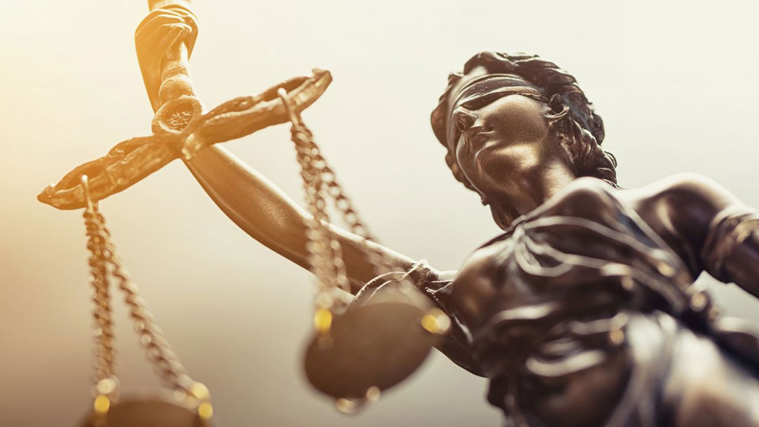 ¿Se ha derogado la Consulta en los casos previstos en el inciso 2 del artículo 408 del Código Procesal Civil?